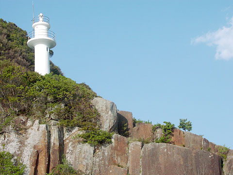 二木島崎灯台(陸上から)